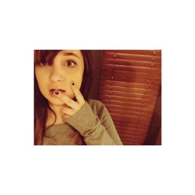 Profile Picture of Josie Molina (@murderous_cloud) on Twitter