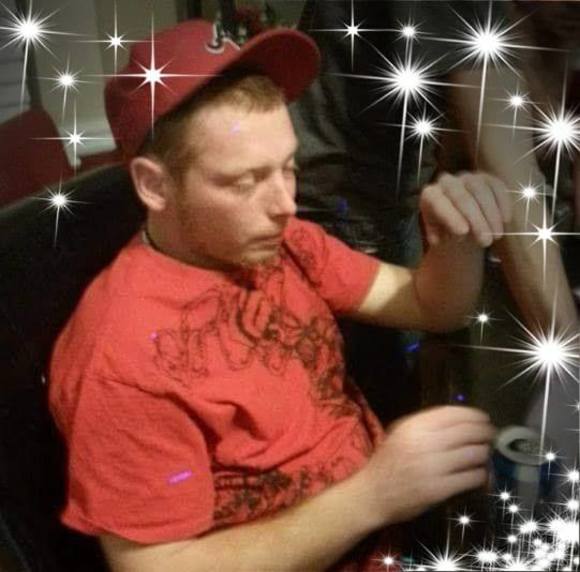 Profile Picture of Matt Young (@matthewyoung019) on Poshmark