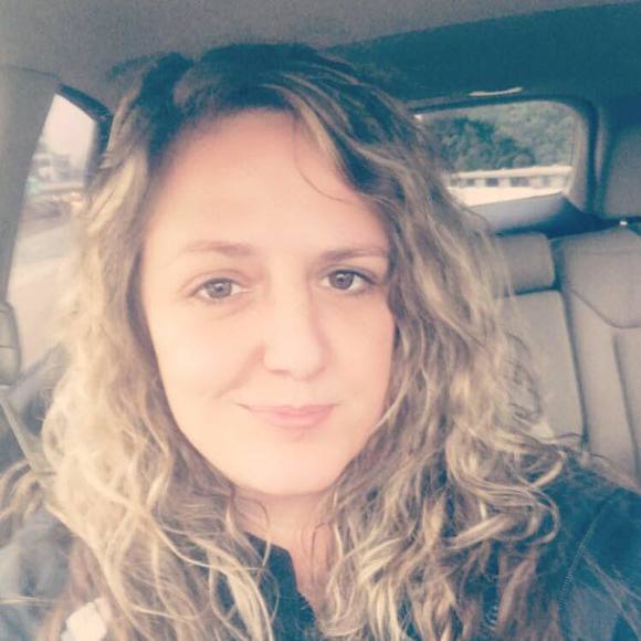 Profile Picture of Teresa Hios (@thios82) on Poshmark