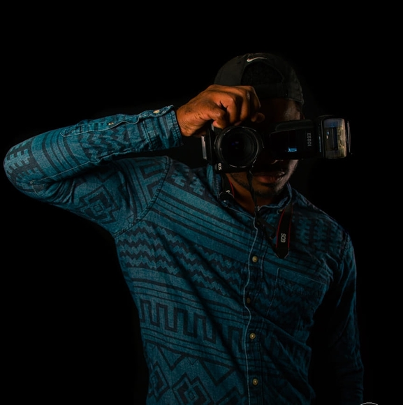 Profile Picture of Daniel Dawson (@debo123455) on Poshmark