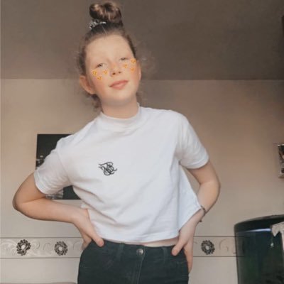 Profile Picture of Carly Lester (@carlylester18) on Twitter
