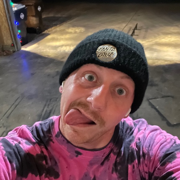 Profile Picture of Jordan Kemple (@jordankemple) on Poshmark