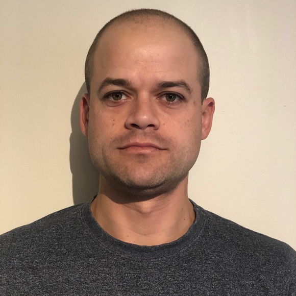 Profile Picture of Felipe Souza (@felipefon) on Poshmark