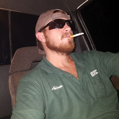 Profile Picture of Adamjett (@guitarrocker23) on Twitter