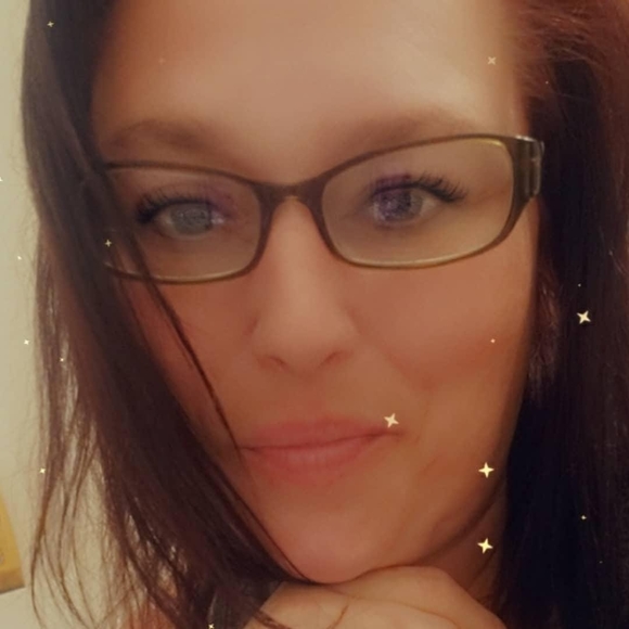 Profile Picture of Misty Lancaster martin (@mistylancast216) on Poshmark