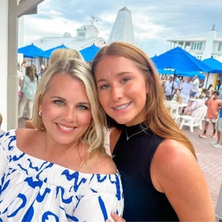 Profile Picture of Betsy Davis Hayes (@betsyhayes) on Instagram