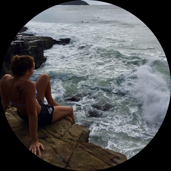 Profile Picture of Rachel Hilbourne (@rhilbourne) on Poshmark