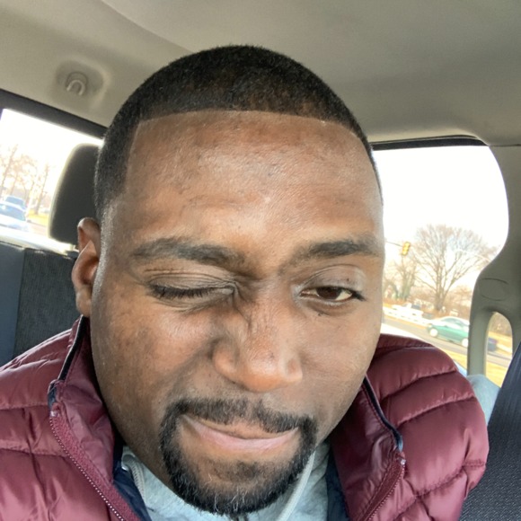 Profile Picture of James Barber (@jamesbarber3) on Poshmark