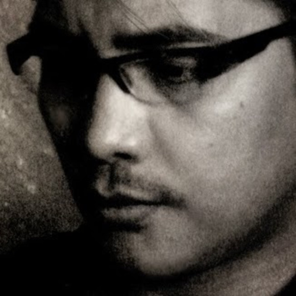Profile Picture of Diosdado Mondero (@monderostudios) on Poshmark