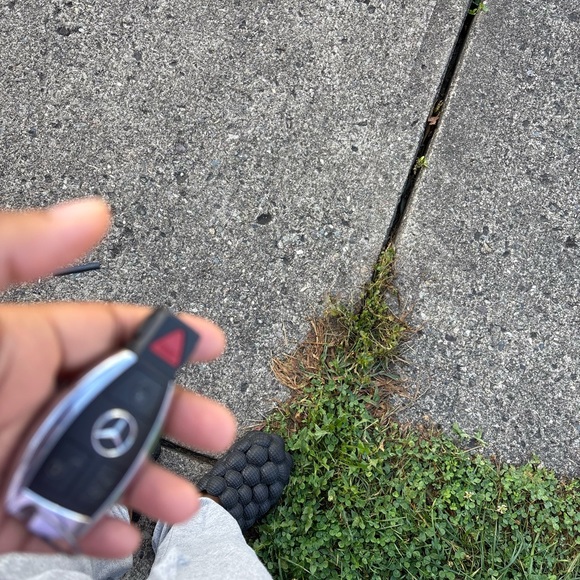 Profile Picture of Aaliah Hytmiah (@shayytnss) on Poshmark