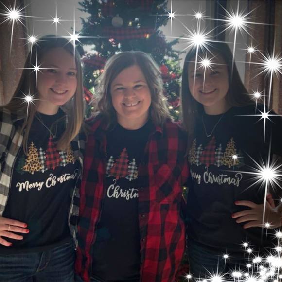 Profile Picture of Cindy Cronin (@cronin05) on Poshmark