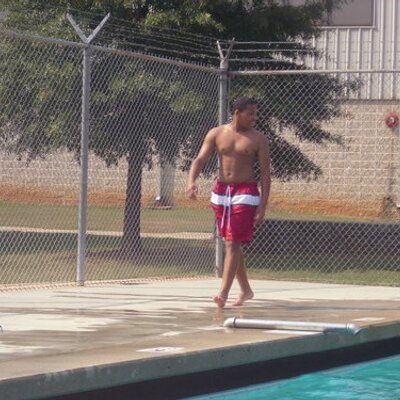 Profile Picture of Ricky Wolfe (@tight_4_life) on Twitter