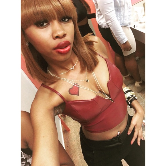 Profile Picture of Diamond Patterson (@mamiichulos) on Poshmark