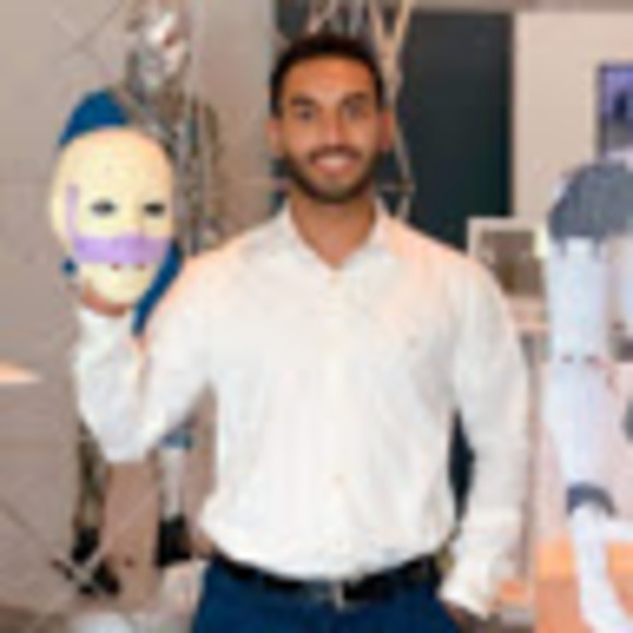 Profile Picture of Sultan abdullah Alduraywish (@sultanaldra) on Poshmark