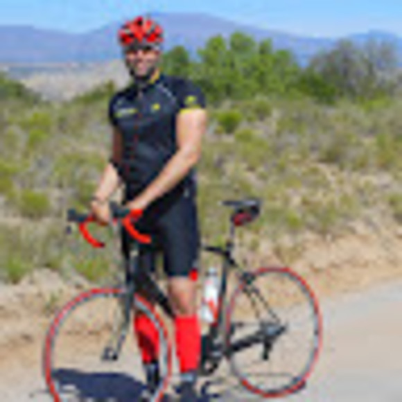 Profile Picture of James Gale (@jgale22) on Poshmark