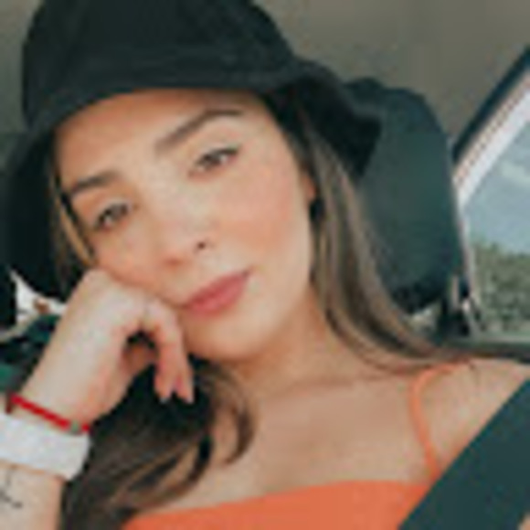 Luisa Galvis - Poshmark Profile Picture of Luisa Galvis (@galvisluisa7013) on Poshmark