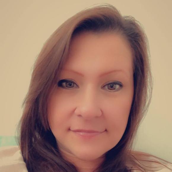 Profile Picture of Christina Moses galuska (@momtofor) on Poshmark
