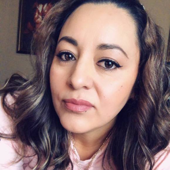 Profile Picture of Lupe Galván (@lupegalvan) on Poshmark