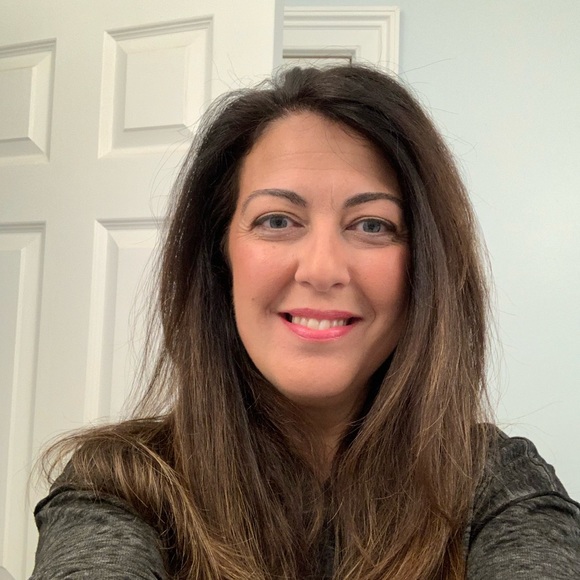 Profile Picture of Carmela Sammataro (@csamma) on Poshmark