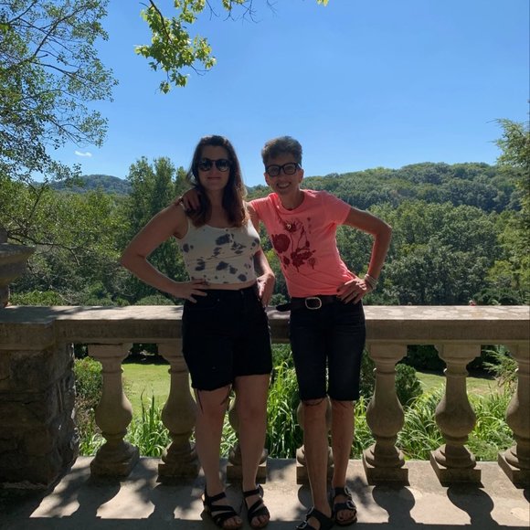 Jill Ravitz - Poshmark Profile Picture of Jill Ravitz (@jillravitz) on Poshmark