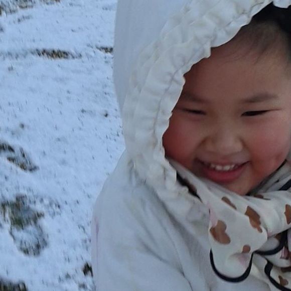 Profile Picture of Jianbo Cao (@759294119) on Poshmark