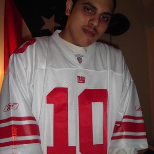 Profile Picture of Thomas Santoni (@midtownbori84) on Myspace