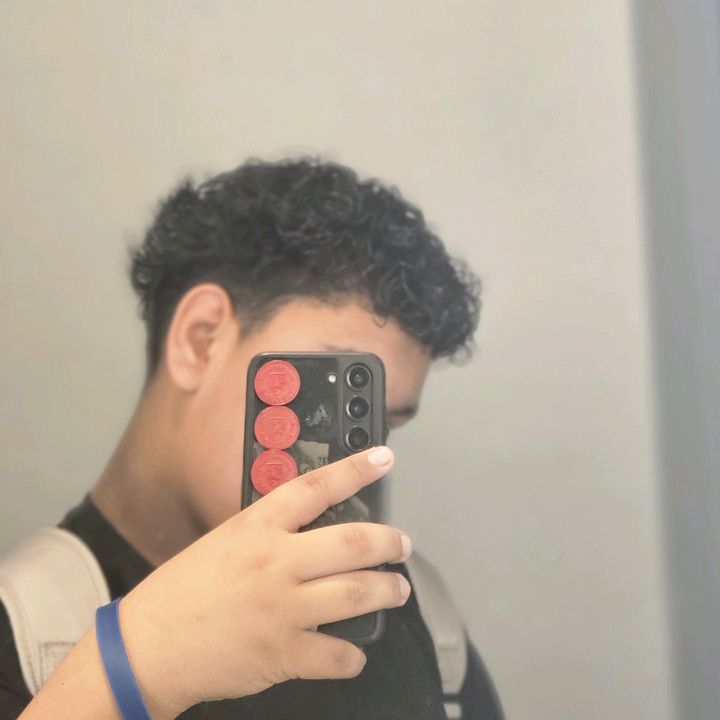 Profile Picture of Aaron (@that_one_friend_19) on Tiktok