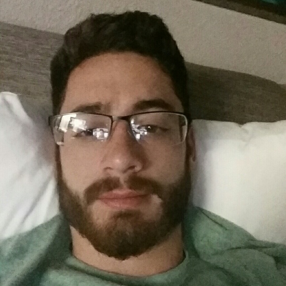 Profile Picture of Brian Petersen (@bmpete) on Poshmark