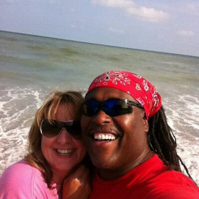 Profile Picture of James Brownson (@zynlion01) on Twitter