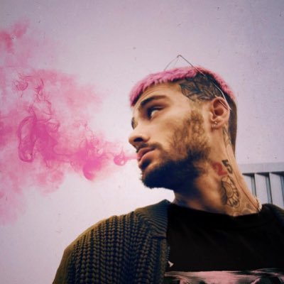 Bea  ⚡️ia Cos Of School - Twitter Profile Picture of Bea  ⚡️ia Cos Of School (@louisxsuperman) on Twitter