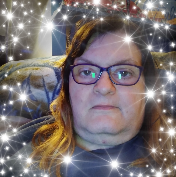 Profile Picture of Brookelene Bicksler (@brookeleneb) on Poshmark