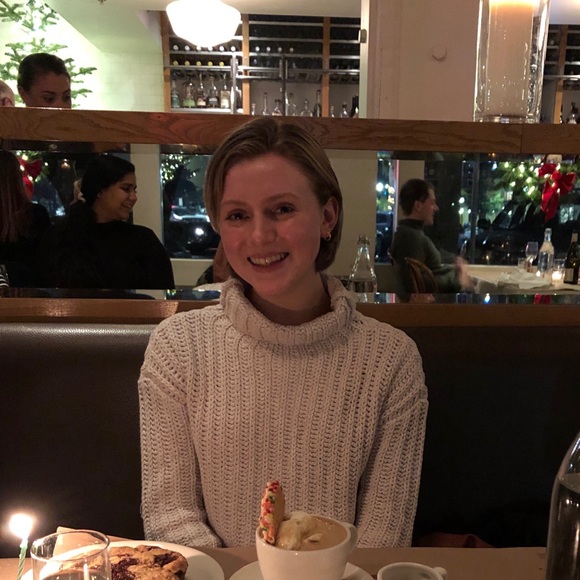 Profile Picture of Jasmine Kerber (@jasminekerber) on Poshmark