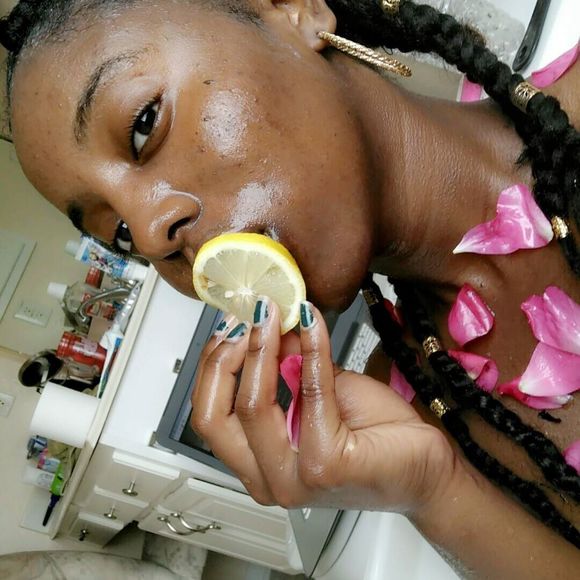 Profile Picture of Hannah Wade (@hzwade97) on Poshmark