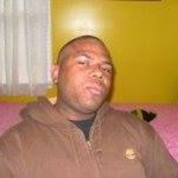 Profile Picture of Daniel Burnett (@burnettdaniel) on Poshmark