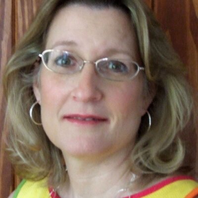 Profile Picture of Jennifer Goode Davis (@1959yaya) on Twitter