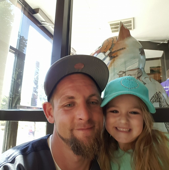 Profile Picture of Chris Pike (@chrispike325) on Poshmark