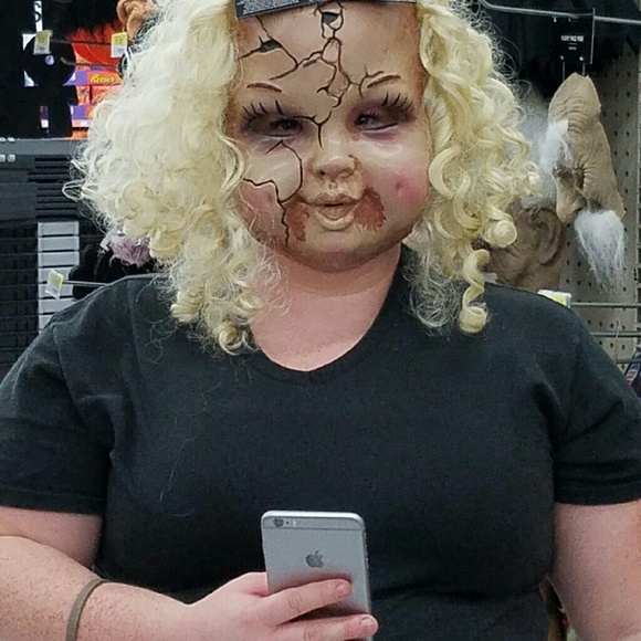 Profile Picture of Denise Trythall (@ddjugs46) on Poshmark