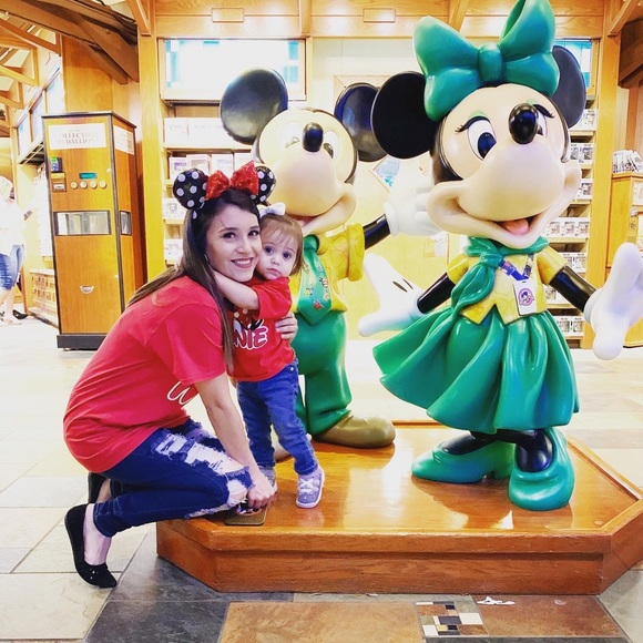 Jasmin Bolynn - Poshmark Profile Picture of Jasmin Bolynn (@jasminbolynn18) on Poshmark