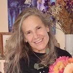 Profile Picture of Lori Carlson (@carlslo235) on Instagram