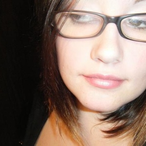 Profile Picture of Alice Bunker (@aliceb49) on Myspace