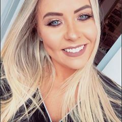 Profile Picture of Rebeca Holz (@rebecaholz) on Tiktok