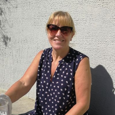 Profile Picture of Karen Barlow (@karenbarlow61) on Twitter