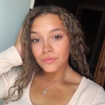 Profile Picture of Arianamoreno (@arianamorenoo_) on Twitter