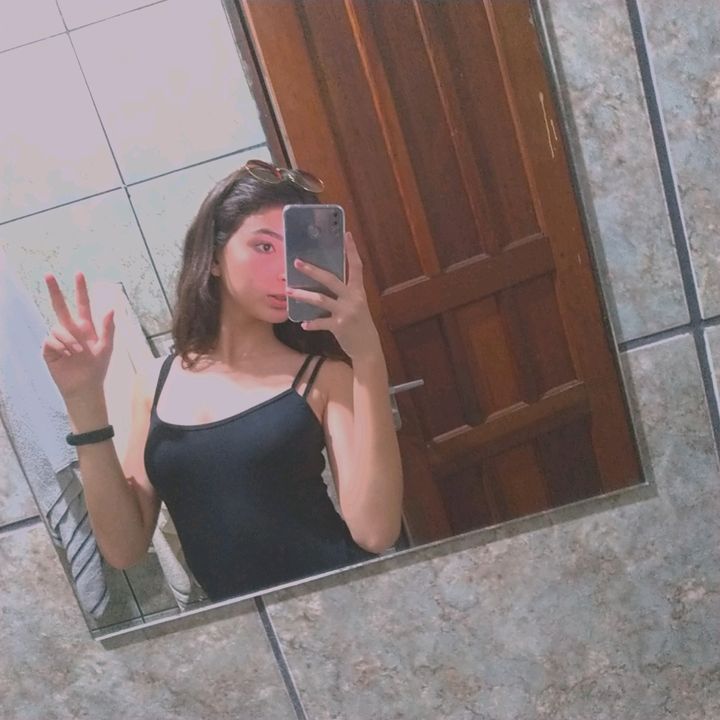 Profile Picture of Júlia Oshiro (@_julia_oshiro) on Tiktok