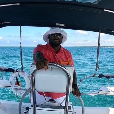 Profile Picture of Cliff Thompson Jr. (@cliffthompsonjr) on Twitter