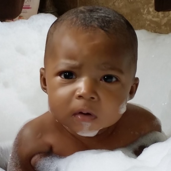 Profile Picture of Trecia Leachmon (@teelea05) on Poshmark