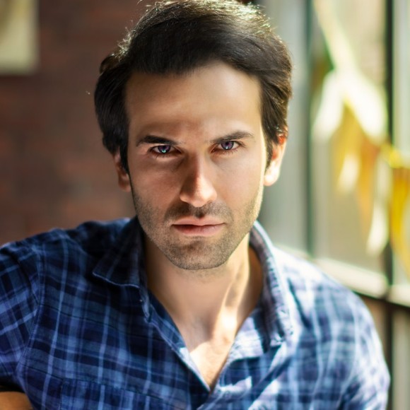 Profile Picture of Eileen Jamgochian (@eileenq3v9jam) on Poshmark