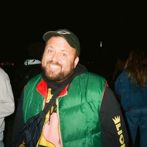 Profile Picture of Félix Desfossés (@orangeadevtg) on Poshmark