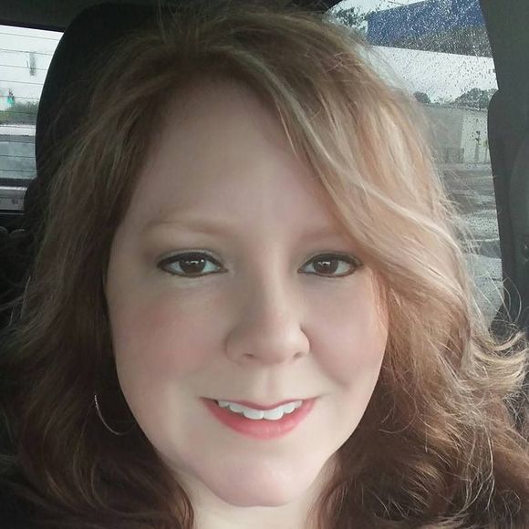 Profile Picture of Cherilyn Halphen (@cherilynhalphen) on Poshmark