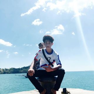 Profile Picture of Roy Uml (@roy.uml) on Facebook
